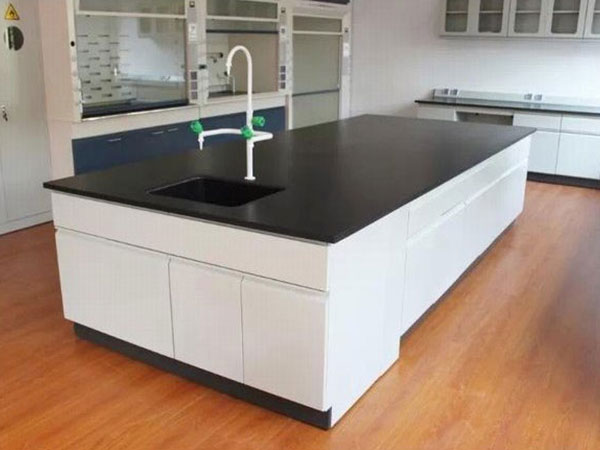 钢木91视频网址导航台是如何安装水槽的呢？